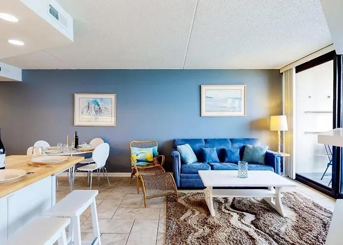 Delightful Well-equipped Beachfront With Balcony Views Pools & Gym Holiday home Ocean City