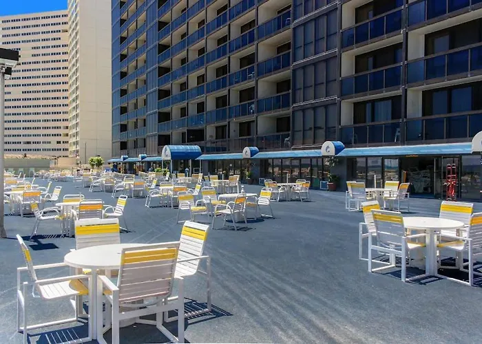 Delightful Well-equipped Beachfront With Balcony Views Pools & Gym * Ocean City